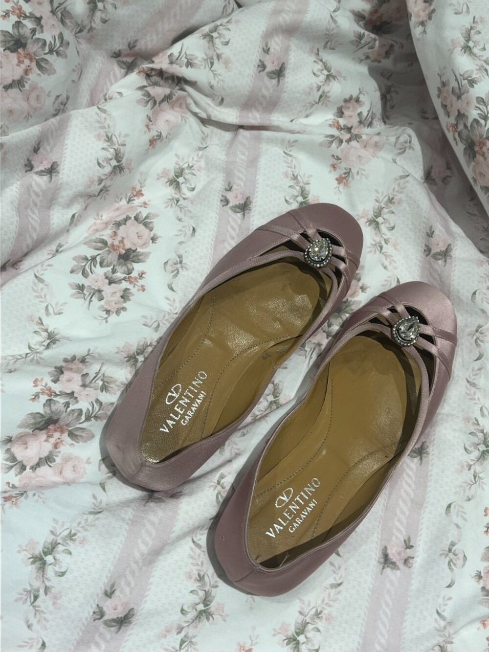 Vintage Valentino Garavani Satin Crystal Ballet Flats — Size EU 39/US 8.5-9